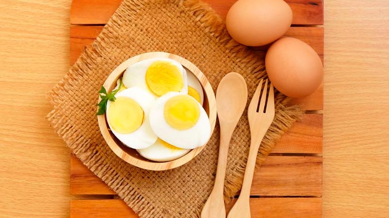 4 Eggs Calories: How Many Calories Are in Four Eggs?